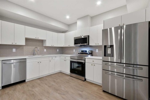 54 Vincent Crescent, Olds, AB - Indoor Photo Showing Kitchen