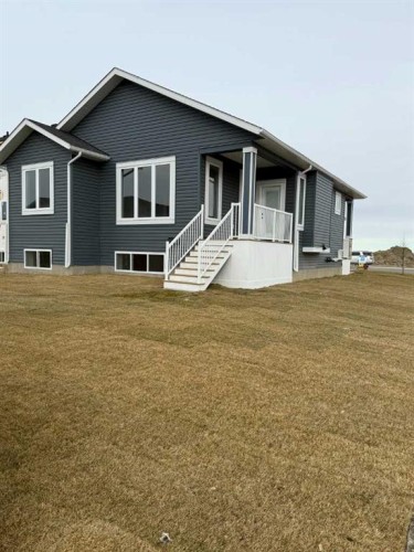 54 Vincent Crescent, Olds, AB - Outdoor