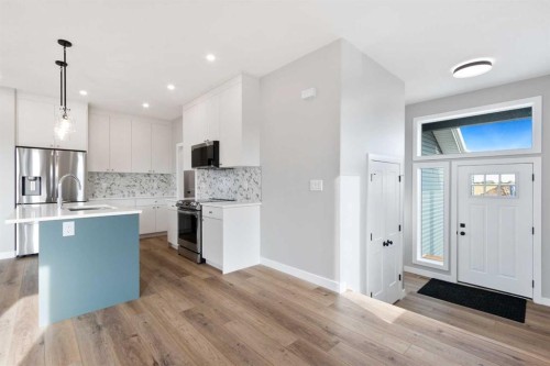 54 Vincent Crescent, Olds, AB - Indoor Photo Showing Kitchen With Upgraded Kitchen