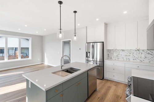 54 Vincent Crescent, Olds, AB - Indoor Photo Showing Kitchen With Double Sink With Upgraded Kitchen