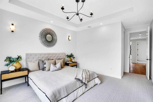 4711 19 Avenue Nw, Calgary, AB - Indoor Photo Showing Bedroom