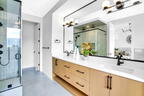 4711 19 Avenue Nw, Calgary, AB - Indoor