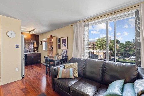 404-1811 18A Street Sw, Calgary, AB - Indoor Photo Showing Living Room