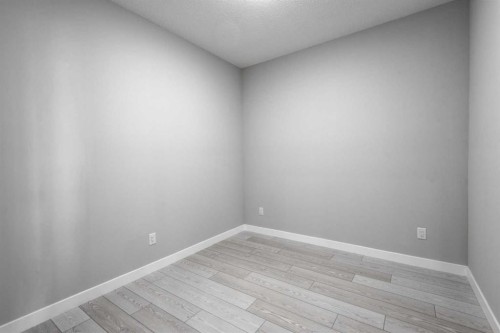 2215-6 Merganser Drive West, Chestermere, AB - Indoor Photo Showing Other Room