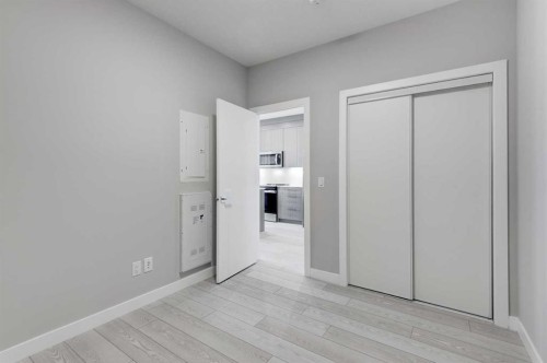 2215-6 Merganser Drive West, Chestermere, AB - Indoor Photo Showing Other Room