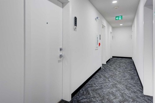 2215-6 Merganser Drive West, Chestermere, AB - Indoor Photo Showing Other Room