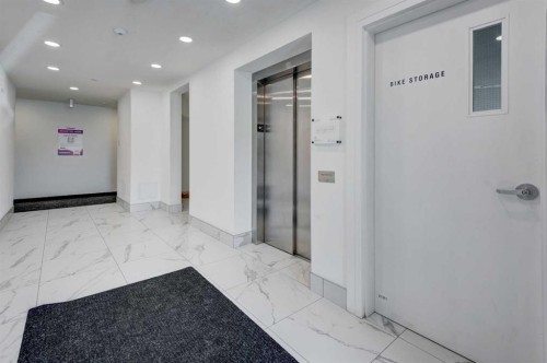 2215-6 Merganser Drive West, Chestermere, AB - Indoor Photo Showing Other Room