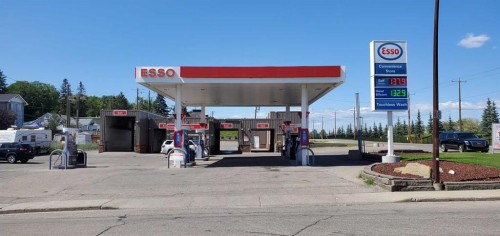 2404 68 Avenue, Calgary, AB 