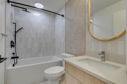 1314-4270 Norford Avenue Nw, Calgary, AB - Indoor Photo Showing Bathroom