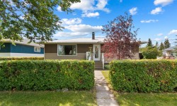 5621 50 Street  Olds, AB T4H 1J1