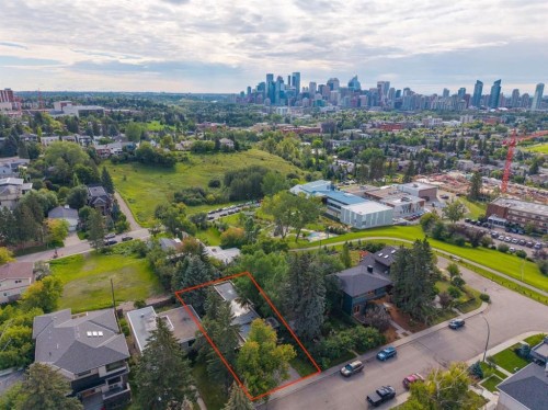 1222 18 Street NW Calgary, AB T2N 2G7