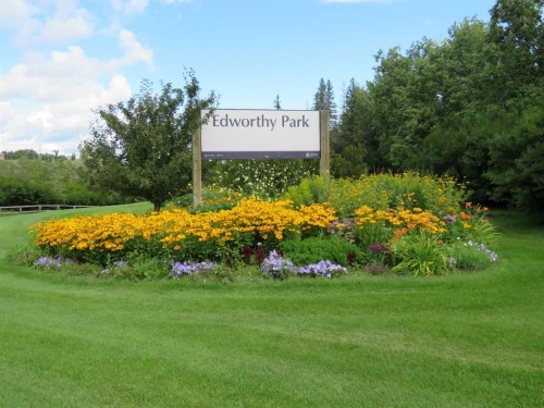 204-328 Cedar Crescent Sw, Calgary, AB - Outdoor