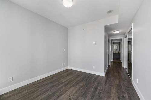 1102-519 Riverfront Avenue Se, Calgary, AB - Indoor Photo Showing Other Room