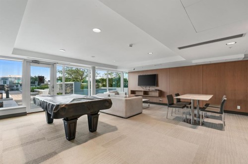 1102-519 Riverfront Avenue Se, Calgary, AB - Indoor Photo Showing Other Room