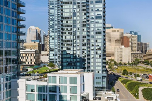1102-519 Riverfront Avenue Se, Calgary, AB - Outdoor With Facade