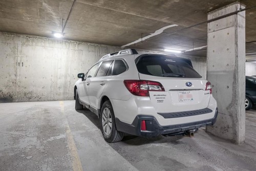 417-3730 50 Street Nw, Calgary, AB - Indoor Photo Showing Garage