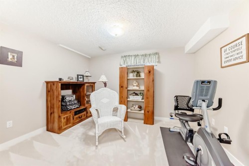 83 Gleneagles Close, Cochrane, AB - Indoor