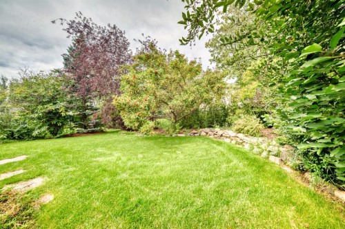 83 Gleneagles Close, Cochrane, AB - Outdoor