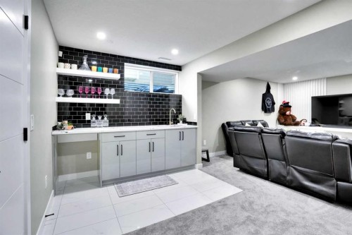 140 Saddlehorn Crescent Ne, Calgary, AB - Indoor Photo Showing Other Room