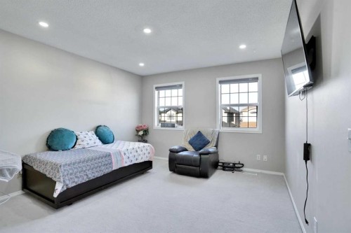 140 Saddlehorn Crescent Ne, Calgary, AB - Indoor Photo Showing Bedroom