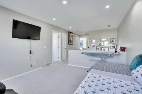 140 Saddlehorn Crescent Ne, Calgary, AB - Indoor Photo Showing Other Room