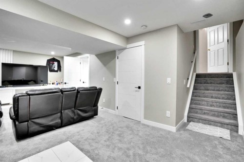 140 Saddlehorn Crescent Ne, Calgary, AB - Indoor
