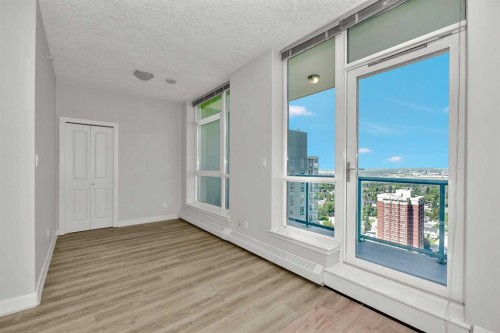 2207-77 Spruce Place Sw, Calgary, AB - Indoor Photo Showing Other Room