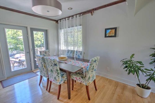 1604 Scotland Street Sw, Calgary, AB - Indoor Photo Showing Dining Room