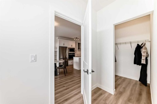 2409-55 Lucas Way Nw, Calgary, AB - Indoor Photo Showing Other Room