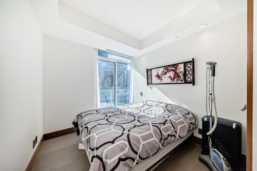 302-738 1 Avenue Sw, Calgary, AB - Indoor Photo Showing Bedroom