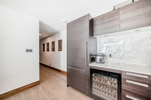 302-738 1 Avenue Sw, Calgary, AB - Indoor Photo Showing Other Room