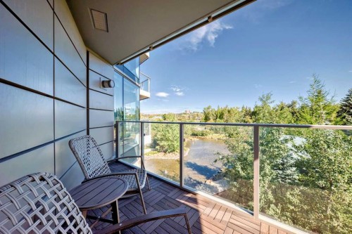 302-738 1 Avenue Sw, Calgary, AB - Outdoor With View With Exterior