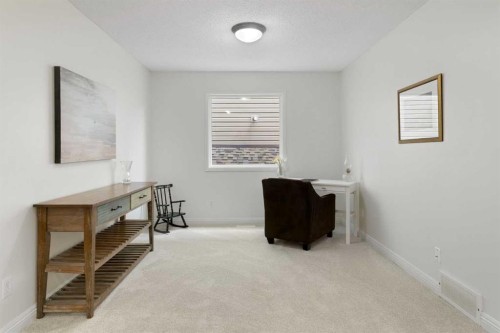 29 Sunset Close, Cochrane, AB - Indoor