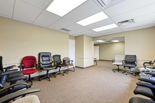 311-32 Westwinds Crescent Ne, Calgary, AB 