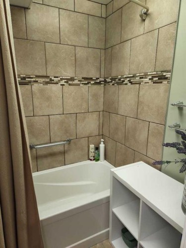 5430 51A Street, Bashaw, AB 