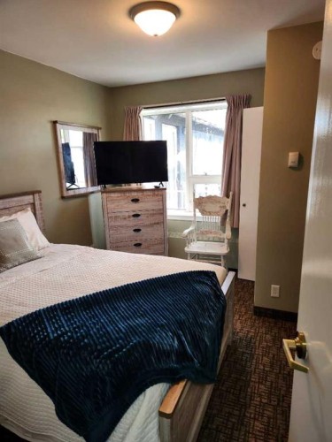 5430 51A Street, Bashaw, AB 