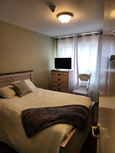 5430 51A Street, Bashaw, AB 