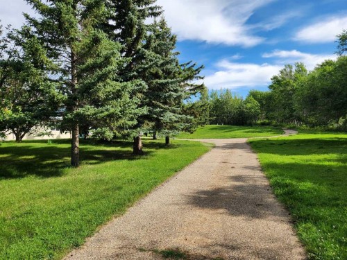 5430 51A Street, Bashaw, AB 