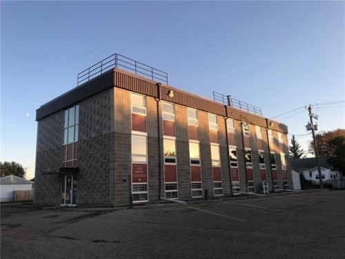 601 7 Street East, Drumheller, AB 