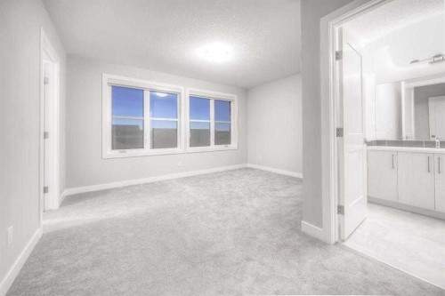 917 Crestridge Common Sw, Calgary, AB - Indoor Photo Showing Other Room