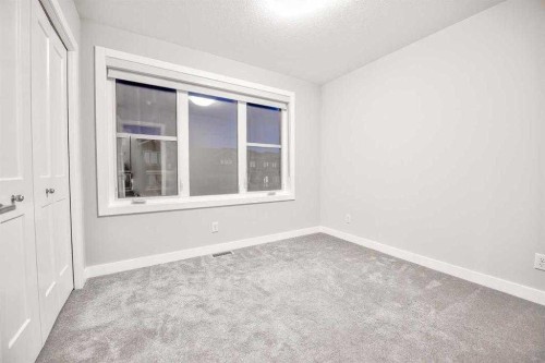 917 Crestridge Common Sw, Calgary, AB - Indoor Photo Showing Other Room