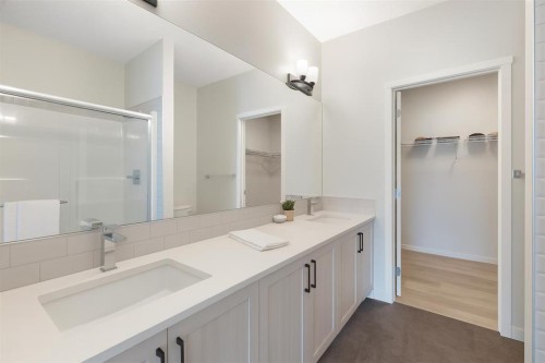 308-80 Carrington Plaza Nw, Calgary, AB - Indoor Photo Showing Bathroom