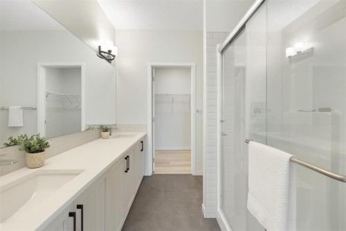 308-80 Carrington Plaza Nw, Calgary, AB - Indoor Photo Showing Bathroom