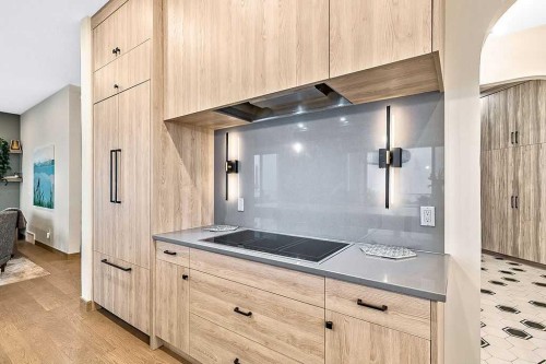 10 Westmount Point, Okotoks, AB - Indoor Photo Showing Kitchen