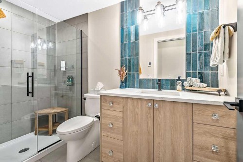 10 Westmount Point, Okotoks, AB - Indoor Photo Showing Bathroom