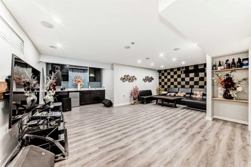 246 New Brighton Mews Se, Calgary, AB - Indoor Photo Showing Other Room