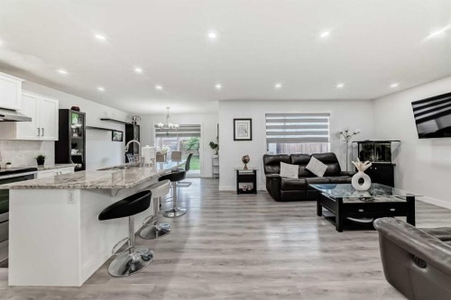 246 New Brighton Mews Se, Calgary, AB - Indoor Photo Showing Kitchen With Upgraded Kitchen