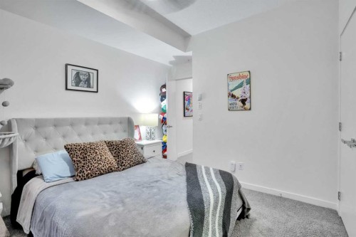 #-126 18 Avenue Sw, Calgary, AB - Indoor Photo Showing Bedroom