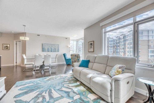 410-24 Varsity Estates Circle Nw, Calgary, AB - Indoor Photo Showing Living Room