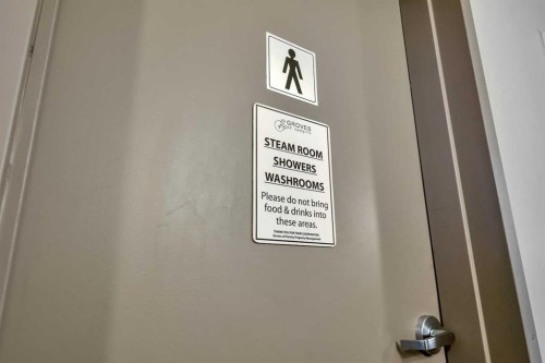 410-24 Varsity Estates Circle Nw, Calgary, AB - Indoor Photo Showing Other Room